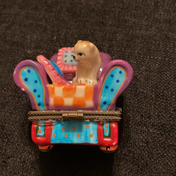 Ceramic Purple Chair w/Pillows & Cat Hinged Trinket Box-2 1/2” H x 1 1/2”W - Picture 2 of 5